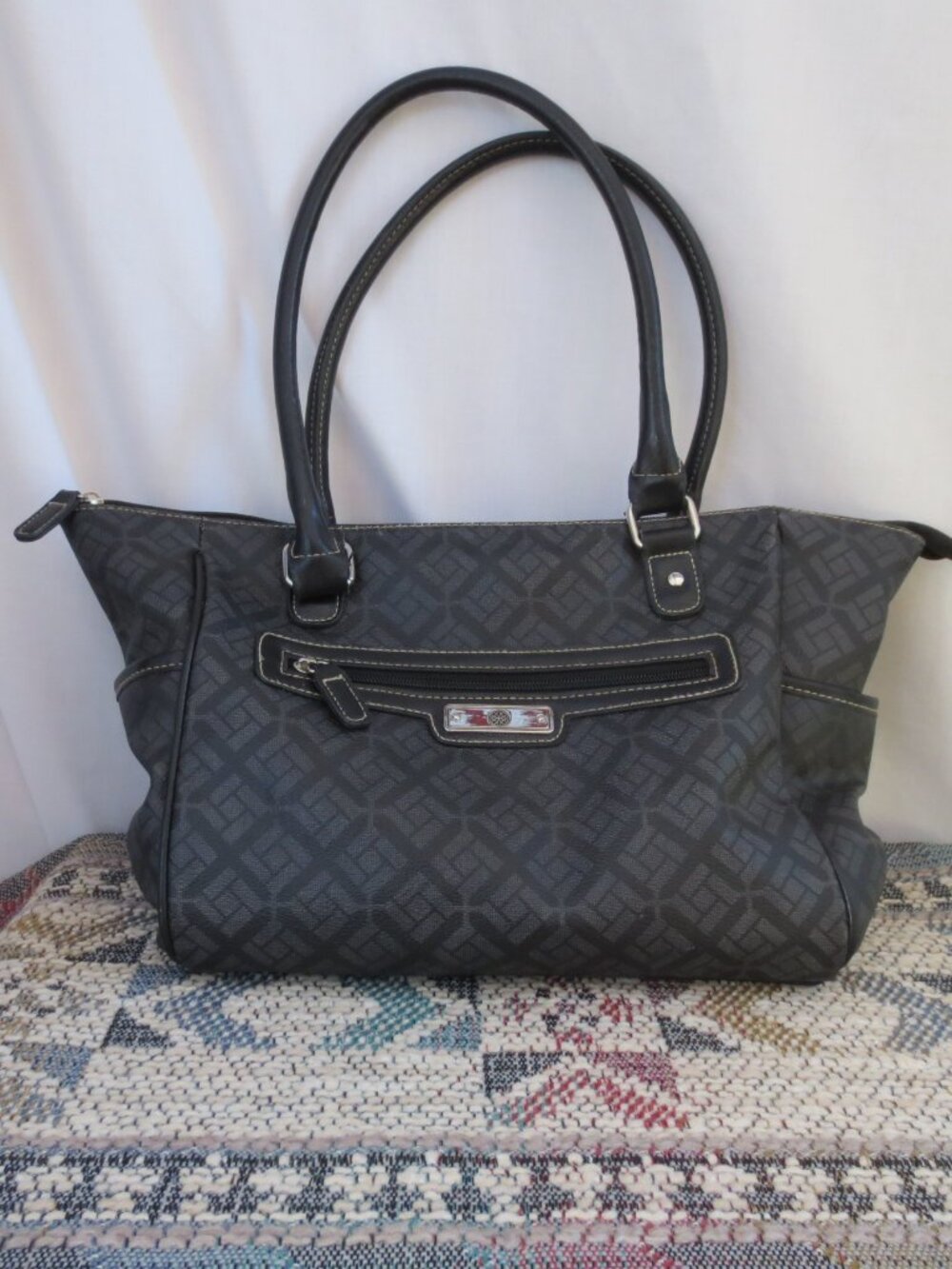 90s Unlisted Bag Black Geo Print Faux Leather Boxy Roomy Carryall Shoulder Purse